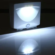 Універсальне підсвічування Mighty Light