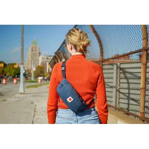Шведська сумка на пояс Fjällräven Ulvö Hip Pack Medium Original бананка, унісекс, різні кольори (Dark Forest) Хакі - фото 8