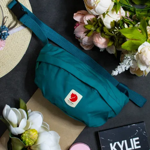 Шведська сумка на пояс Fjällräven Ulvö Hip Pack Medium Original бананка, унісекс, різні кольори (Peacock emerald) Смарагд