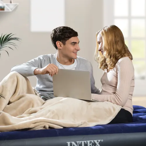 Матрац надувний INTEX до 170 кг, флоковане покриття, 137x191x25 см - фото 5