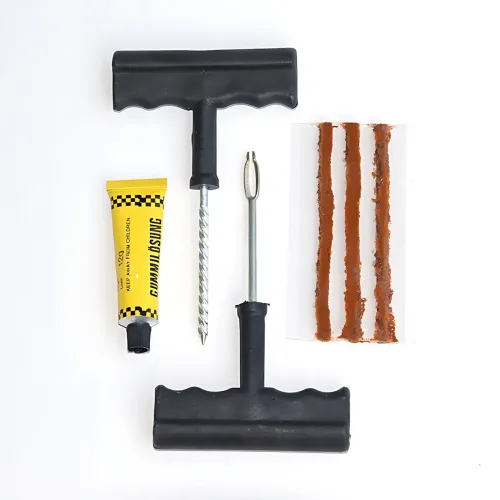 Комплект для ремонту безкамерних шин tubeless tyre repaoir kit — 3 джгута, клей-активатор, інструменти, блістер - фото 7