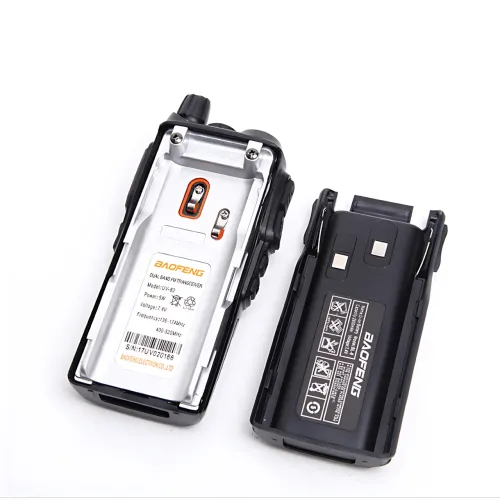 Рація Baofeng UV-9R Plus (IP67, 8 Вт, Dual Band, 2800 мА·год, ліхтарик, FM-радіо, III режиму потужності) - фото 3