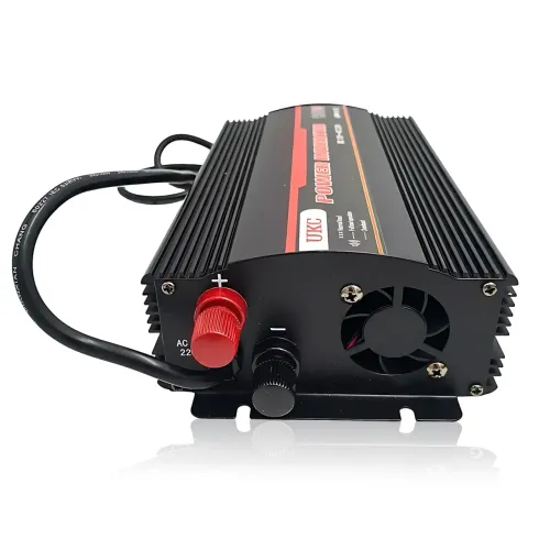 Інвертор напруги UKC 1800W (UPS+CHARGE) 12 V на 220 V, перетворювач струму з функцією ДБЖ і заряджанням акумулятора - фото 4