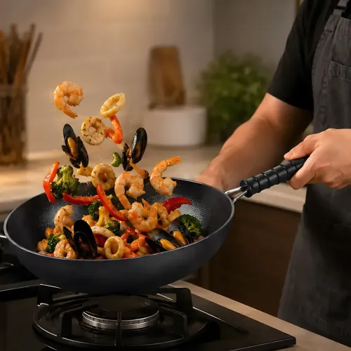 Сковорода Wok 30 см Benson (26X-285) алюминиевая с антипригарным покрытием, ручка на клепках, для всех видов плит и индукции - фото 3