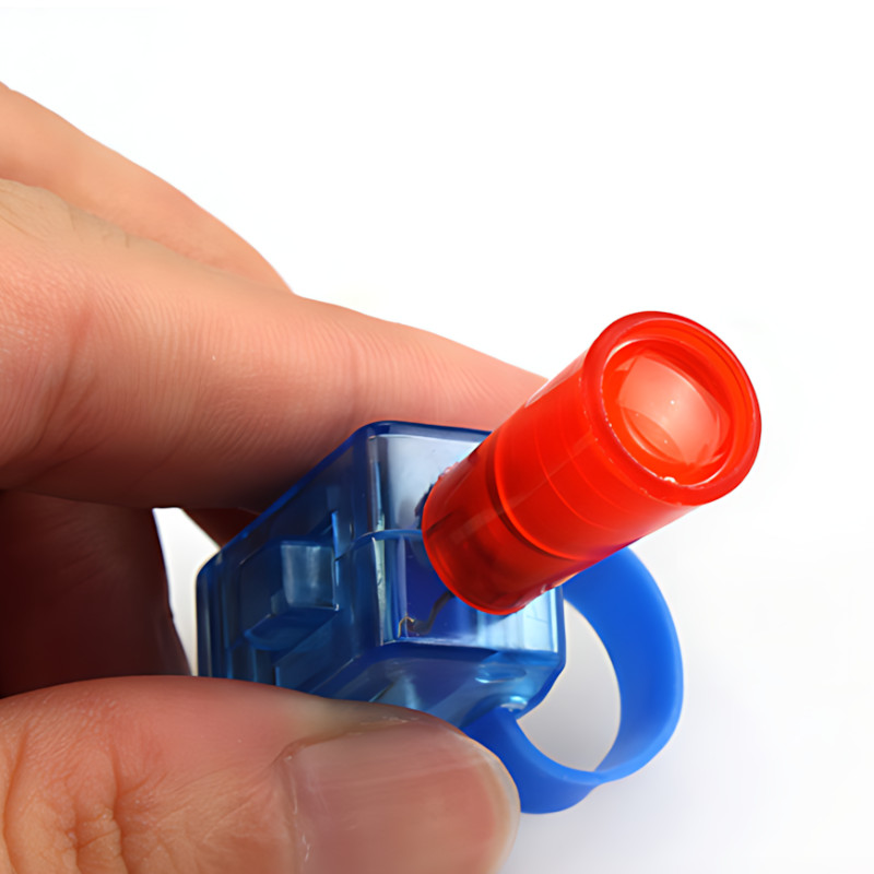 Детский пальчиковый проектор-фонарик с проекцией рисунков, LED, работа от батареек, мини фонарик на палец с проэкцией картинок фото - 3