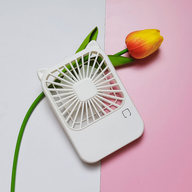 Компактный мини-вентилятор Fan AND064 с USB, 3 скорости, 5 лопастей, 500 мАч,  с подставкой для телефона фото - 9