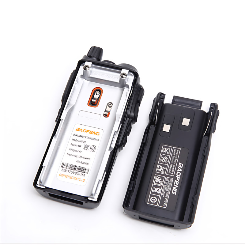 Рация Baofeng UV-9R Plus (IP67, 8 Вт, Dual Band, 2800 мАч, фонарик, FM-радио, III режима мощности) фото - 3
