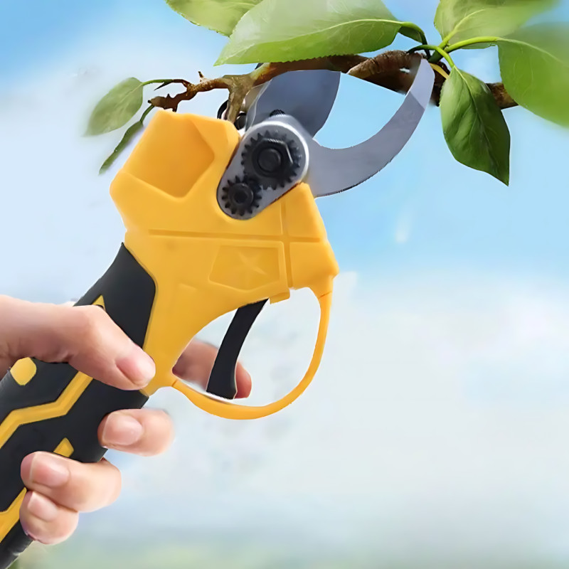 Аккумуляторный секатор для сада в кейсе, 2 АКБ Li-Ion, бесщеточный двигатель, диаметр реза до 40&ndash;45 мм, электрический садовый фото - 3