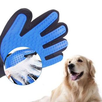 Перчатка для чистки животных True touch