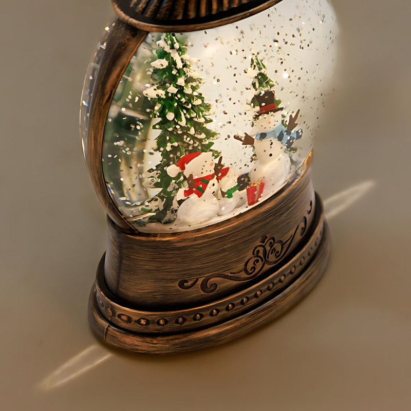 Різдвяний нічник-ліхтар «Сніжна Родина» AT-D16S, з підсвіткою, блискітками, на батарейках, 12.5 х 8.5 см фото - 5