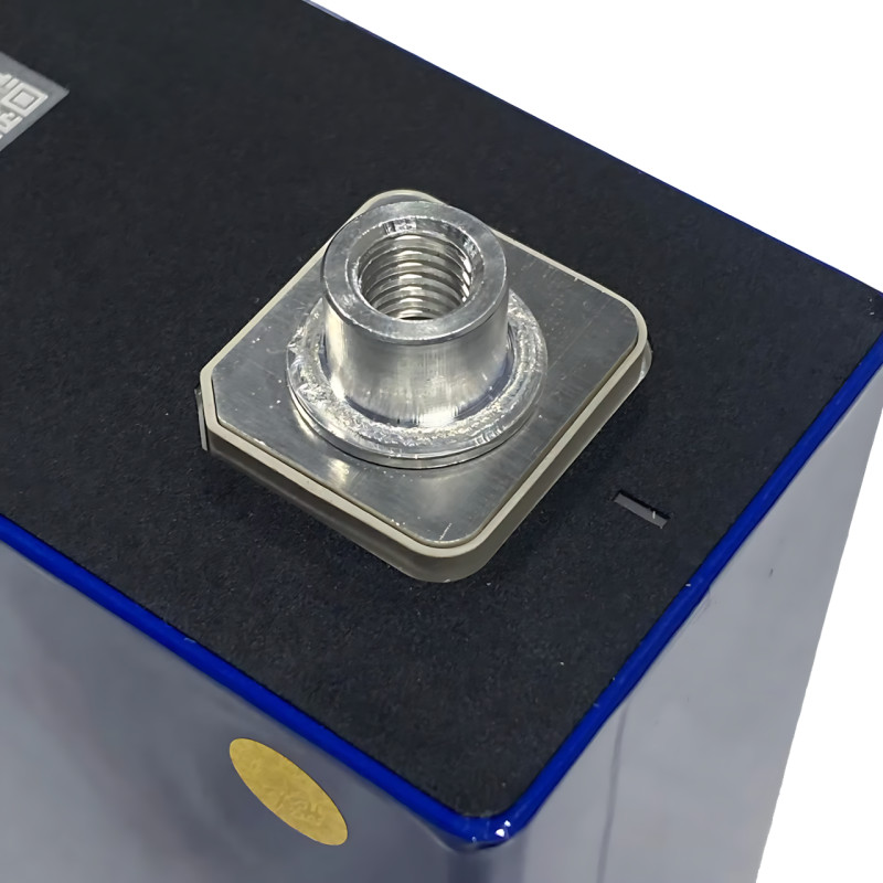 LiFePO4 акумулятор 12.8 V 200 Ah — 12.5 кг, 5000+ циклів, BMS 200A фото - 7