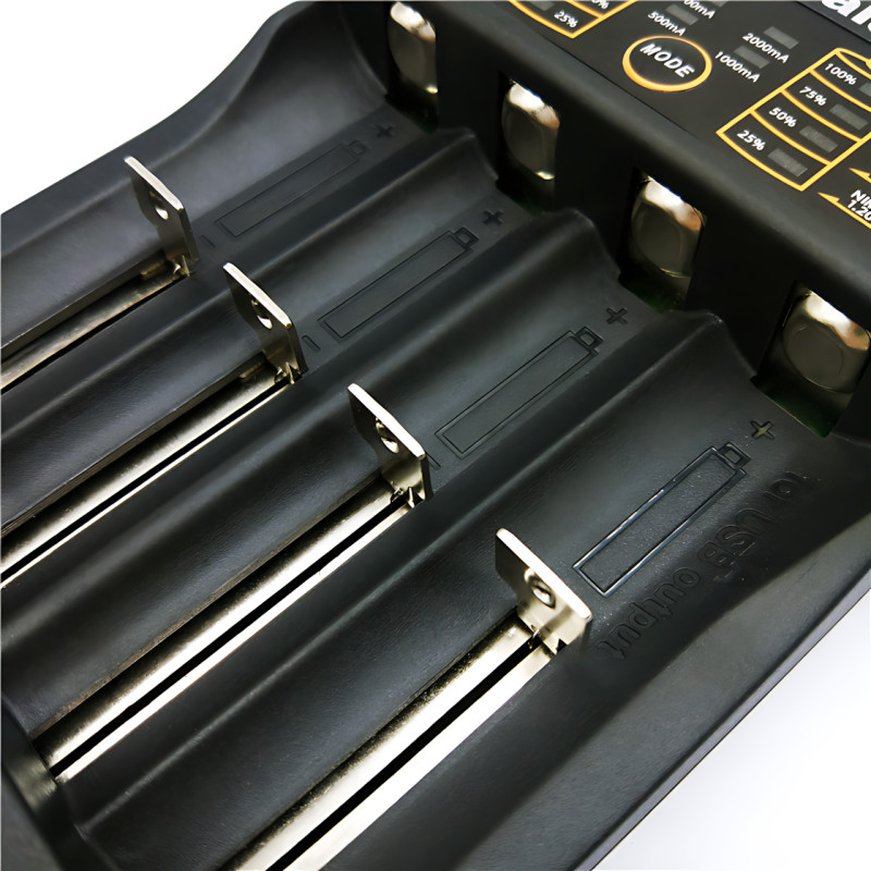 Зарядное устройство LiitoKala Lii-402 для 4-х 18650 с функцией Power Bank, 4 канала, быстрая зарядка 2А фото - 6